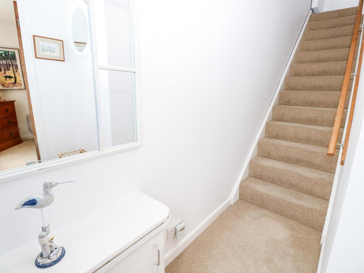 1 Westwood Close カウズ エクステリア 写真